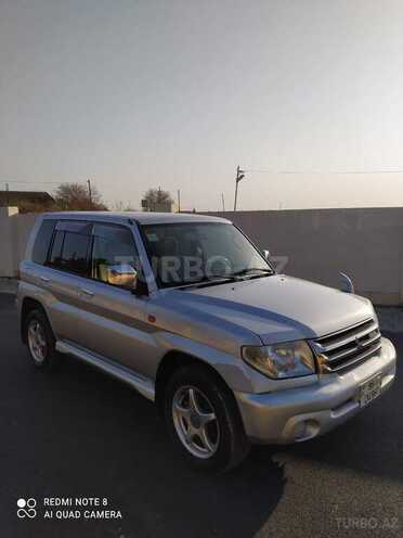 Mitsubishi Pajero io 2003, 275,000 km - 2.0 l - Bakı