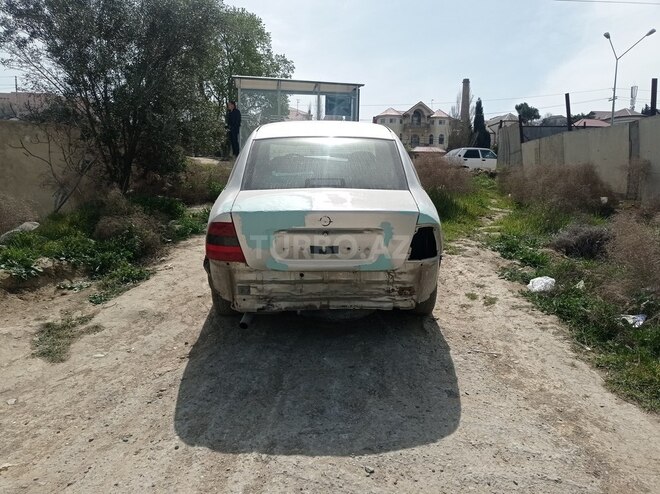 Opel Vectra 1998, 40,000 km - 1.6 l - Bakı