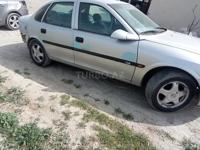 Opel Vectra 1998, 40,000 km - 1.6 l - Bakı