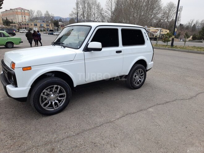 LADA (VAZ) Niva 2015, 160,000 km - 1.7 l - Qazax