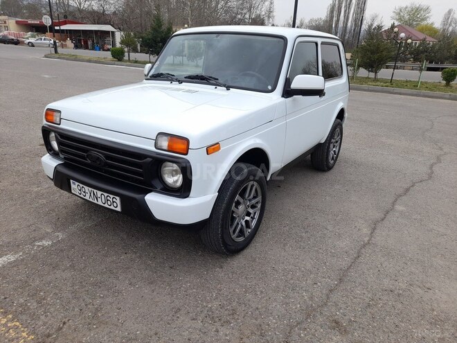 LADA (VAZ) Niva 2015, 160,000 km - 1.7 l - Qazax