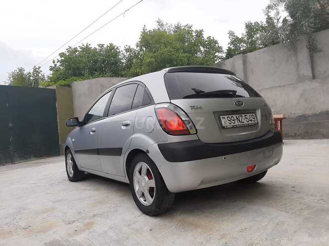 Kia Rio 2005, 318,000 km - 1.5 l - Bakı