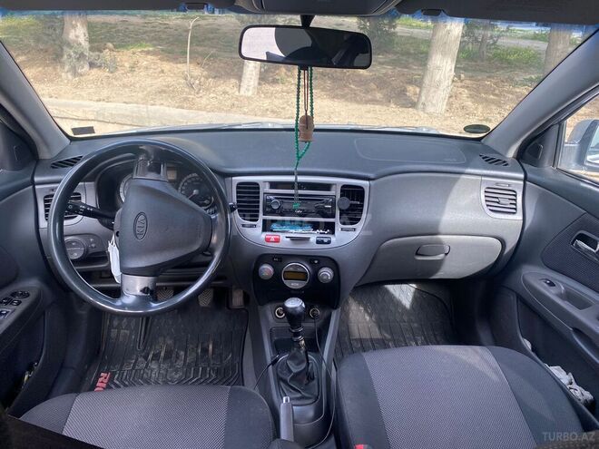 Kia Rio 2005, 318,000 km - 1.5 l - Bakı