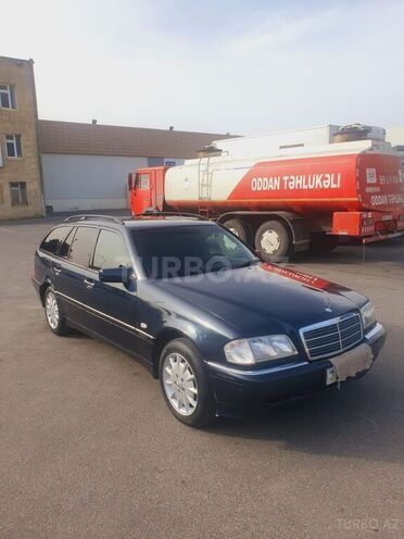 Mercedes C 220 2000, 308,000 km - 2.2 l - Bakı