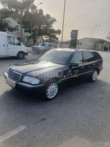 Mercedes C 220 2000, 308,000 km - 2.2 l - Bakı