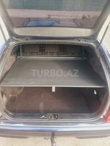Mercedes C 220 2000, 308,000 km - 2.2 l - Bakı