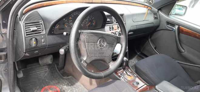 Mercedes C 200 1999, 286,000 km - 2.0 l - Bakı