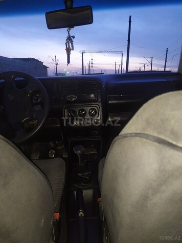 Volkswagen Golf 1993, 320,000 km - 1.6 л - Sumqayıt