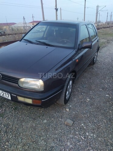Volkswagen Golf 1993, 320,000 km - 1.6 л - Sumqayıt