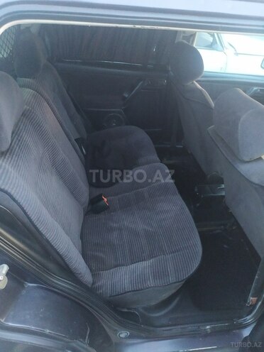 Volkswagen Golf 1993, 320,000 km - 1.6 л - Sumqayıt