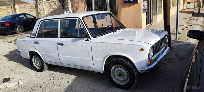 LADA (VAZ) 21011 1980, 300,000 km - 1.6 l - Bakı