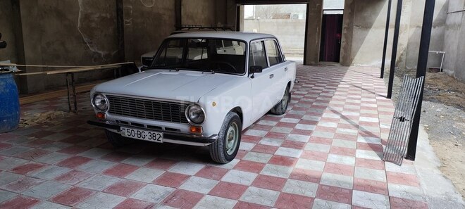 LADA (VAZ) 21011 1980, 300,000 km - 1.6 l - Bakı