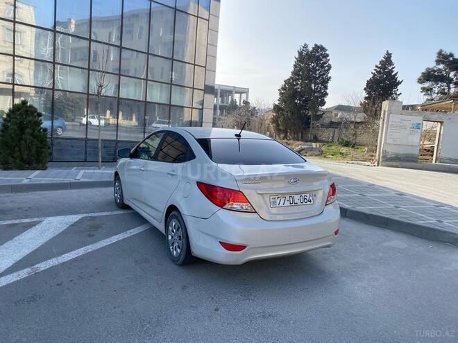 Hyundai Accent 2016, 176,741 km - 1.6 л - Bakı
