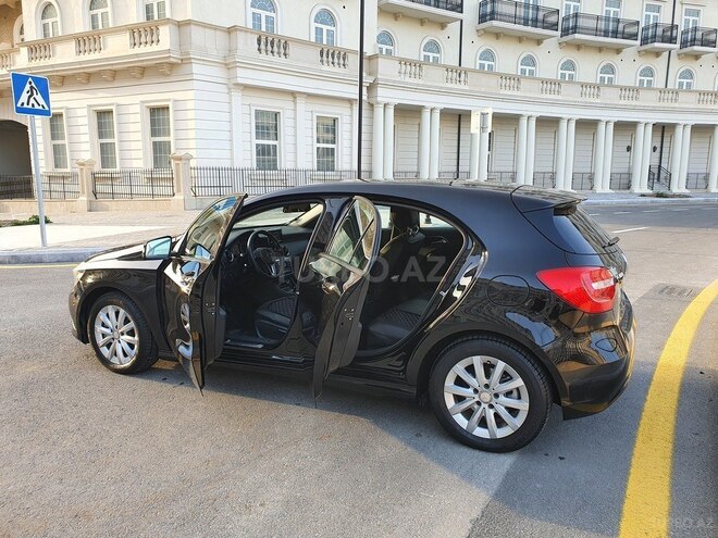 Mercedes A 180 2014, 76,800 km - 1.6 l - Bakı