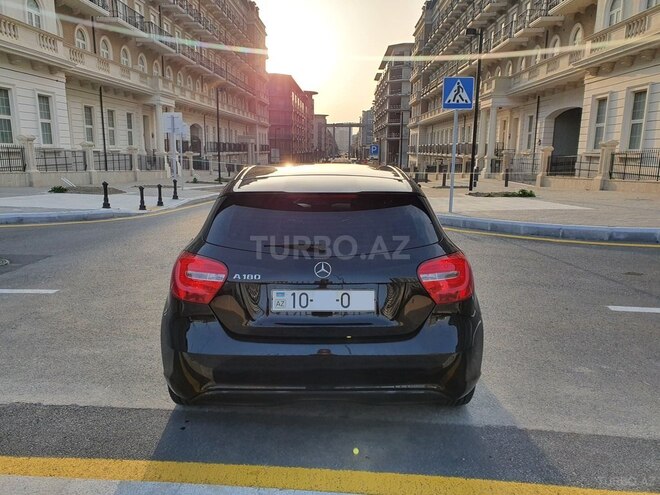 Mercedes A 180 2014, 76,800 km - 1.6 l - Bakı