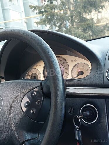 Mercedes E 270 2002, 464,000 km - 2.7 л - Bakı