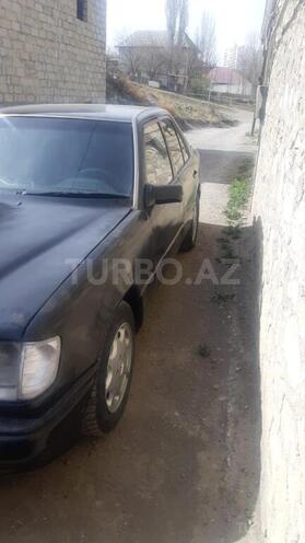 Mercedes E 220 1995, 369,852 km - 2.2 l - Gəncə