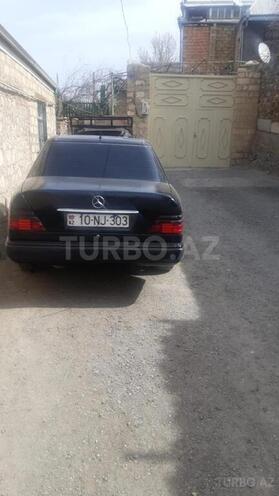 Mercedes E 220 1995, 369,852 km - 2.2 l - Gəncə