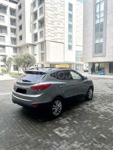 Hyundai ix35 2010, 132,000 km - 2.0 л - Bakı