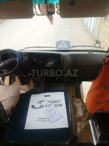 Mitsubishi Rosa 2010, 700,000 km - 4.6 l - Bakı