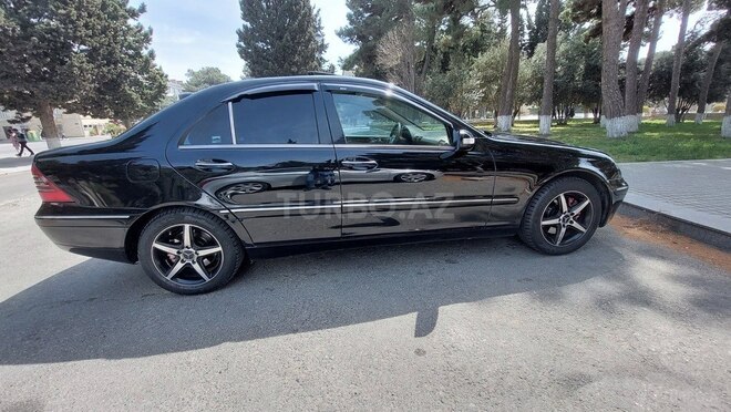 Mercedes C 240 2003, 360,000 km - 2.6 л - Sumqayıt