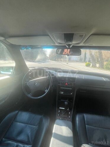 Mercedes C 240 2000, 245,631 km - 2.4 l - Mingəçevir