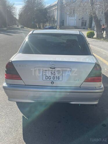 Mercedes C 240 2000, 245,631 km - 2.4 l - Mingəçevir