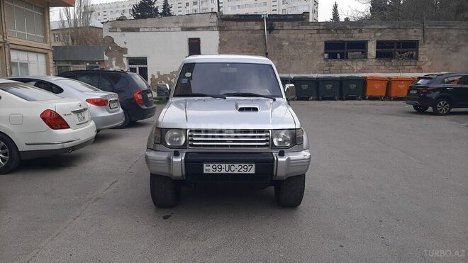 Mitsubishi Pajero 1994, 297,000 km - 2.8 l - Bakı