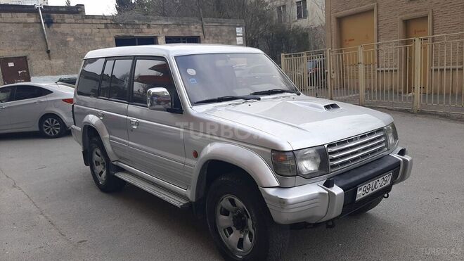 Mitsubishi Pajero 1994, 297,000 km - 2.8 l - Bakı