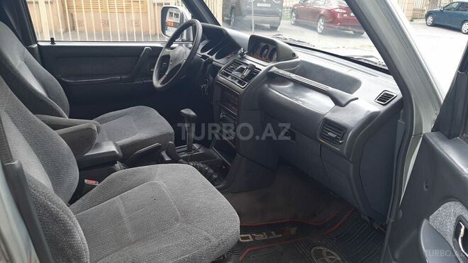 Mitsubishi Pajero 1994, 297,000 km - 2.8 l - Bakı