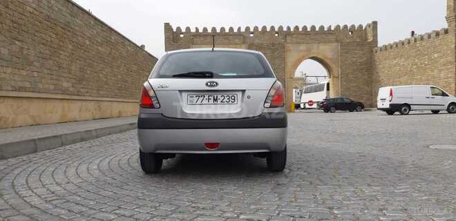 Kia Rio 2006, 135,000 km - 1.4 l - Bakı