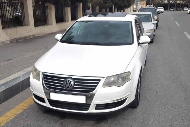 Volkswagen Passat 2005, 325,386 km - 2.0 л - Bakı