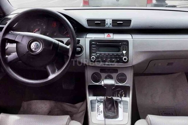 Volkswagen Passat 2005, 325,386 km - 2.0 л - Bakı