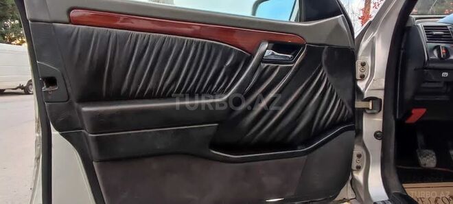 Mercedes C 180 1994, 453,278 km - 1.8 l - Zaqatala