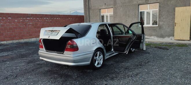 Mercedes C 180 1994, 453,278 km - 1.8 l - Zaqatala