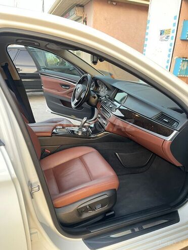 BMW 528 2015, 157,000 km - 2.0 l - Bakı