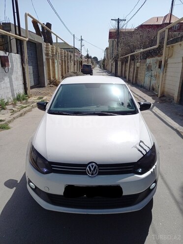 Volkswagen Polo 2012, 298,638 km - 1.6 l - Bakı