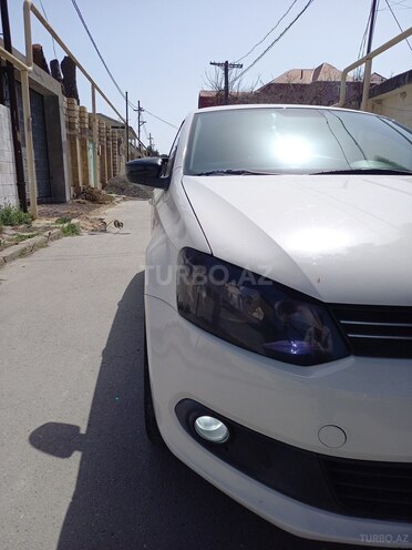 Volkswagen Polo 2012, 298,638 km - 1.6 l - Bakı