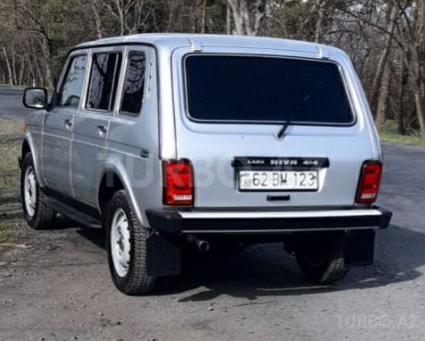 LADA (VAZ) Niva 2002, 560,000 km - 1.7 l - Zaqatala