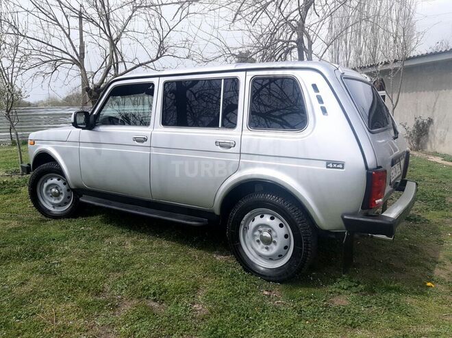 LADA (VAZ) Niva 2002, 560,000 km - 1.7 l - Zaqatala