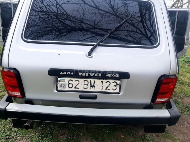 LADA (VAZ) Niva 2002, 560,000 km - 1.7 l - Zaqatala
