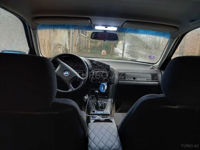 BMW 318 1991, 280,000 km - 1.8 l - Gəncə