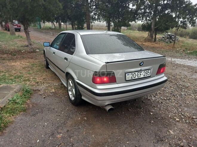 BMW 318 1991, 280,000 km - 1.8 l - Gəncə