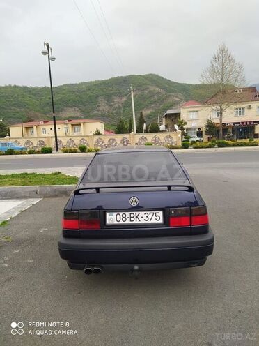 Volkswagen Vento 1994, 342,567 km - 1.9 l - Balakən