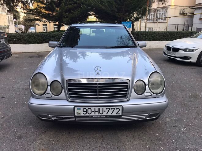 Mercedes E 230 1996, 255,000 km - 2.3 l - Bakı