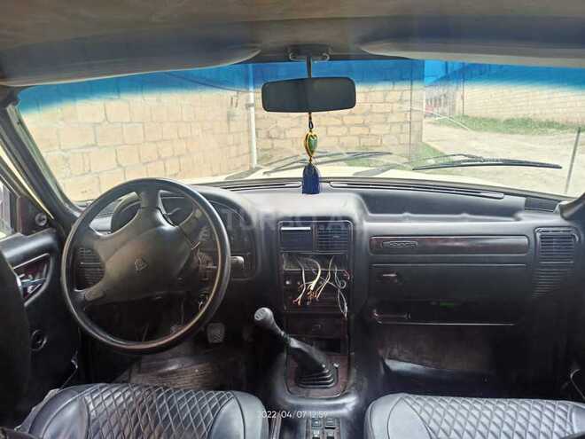 GAZ 3110 2002, 200,000 km - 2.4 l - Quba