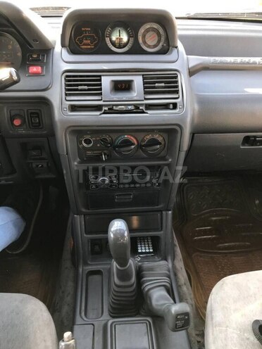 Mitsubishi Pajero 1992, 485,000 km - 2.5 l - Bakı