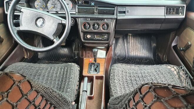 Mercedes 190 1990, 412,600 km - 2.0 l - Bakı