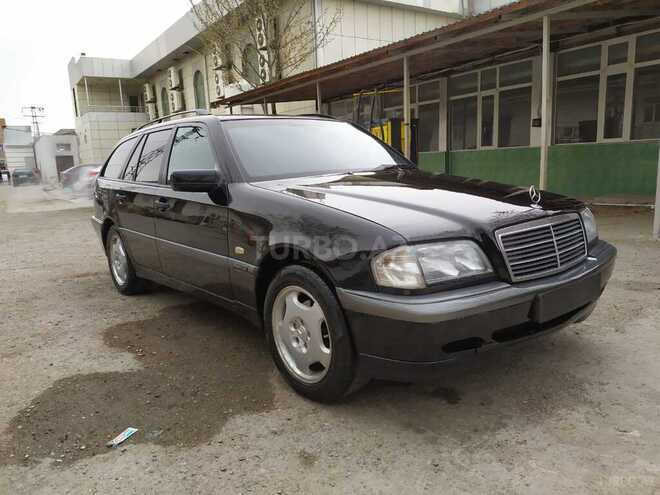 Mercedes C 220 2000, 380,648 km - 2.2 л - Bakı