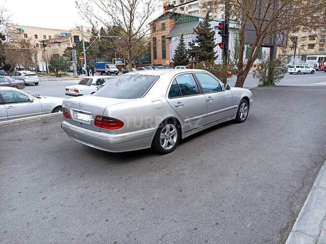 Mercedes E 270 2000, 296,000 km - 2.7 l - Bakı